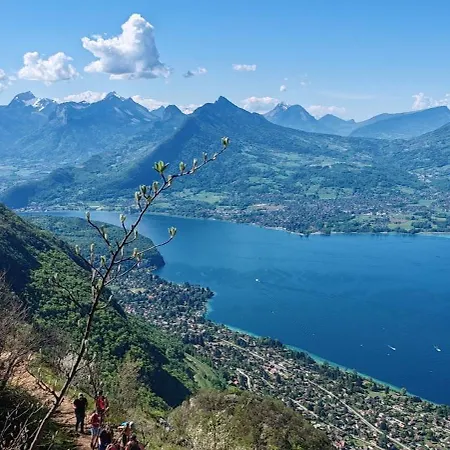 Et 95 M2 A 100m Du Lac, 3 Chambres, Parking Apartment Annecy