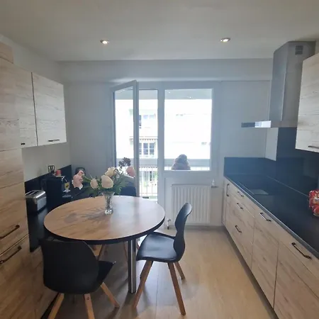 Apartment Et 95 M2 A 100m Du Lac, 3 Chambres, Parking Annecy