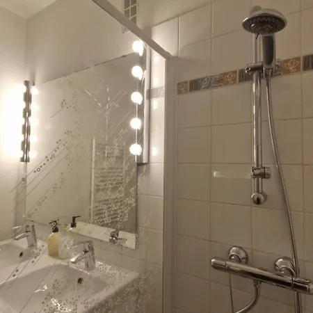 Et 95 M2 A 100m Du Lac, 3 Chambres, Parking Annecy