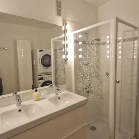Et 95 M2 A 100m Du Lac, 3 Chambres, Parking Apartment Annecy
