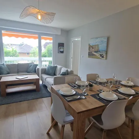 Et 95 M2 A 100m Du Lac, 3 Chambres, Parking * Annecy
