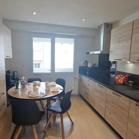 Et 95 M2 A 100m Du Lac, 3 Chambres, Parking Apartment *