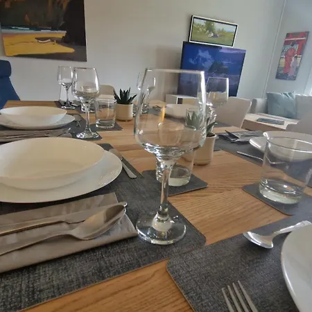 Apartment Et 95 M2 A 100m Du Lac, 3 Chambres, Parking *